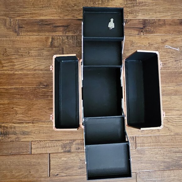 Bella Lash Beauty Box Ivory Rose Gold With Lock And Keys New Condition - Picture 5 of 11